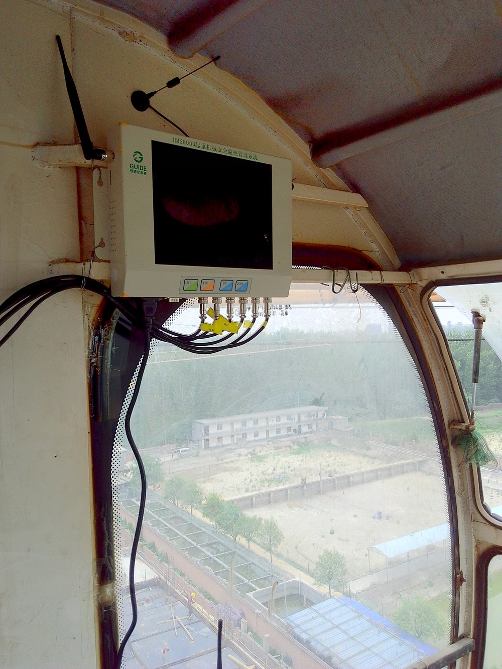 思念果嶺塔機安全監控系統現場安裝圖四